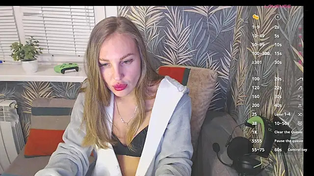 Kelly Hardy online show from 02/13/25, 11:50