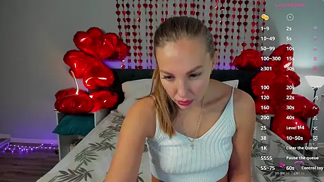 Kelly Hardy online show from 02/14/25, 01:13