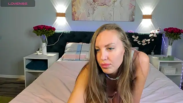 Kelly Hardy online show from 03/21/25, 01:02