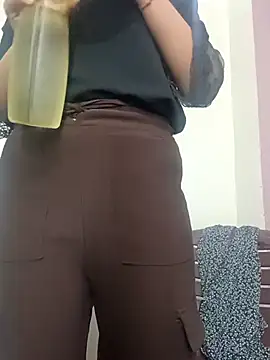 Snapshot of Aachal_7 chatting on 03/18/26, 03:31 Aachal 7 online show from 03/18/26, 03:31