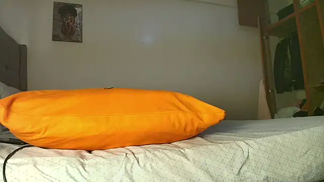 Snapshot of t-NaughtyLicia chatting on 09/23/25, 06:16 t-NaughtyLicia online show from 09/23/25, 06:16