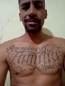 Snapshot of adriabis013 chatting on 04/14/26, 10:10 adriabis013 online show from 04/14/26, 10:10