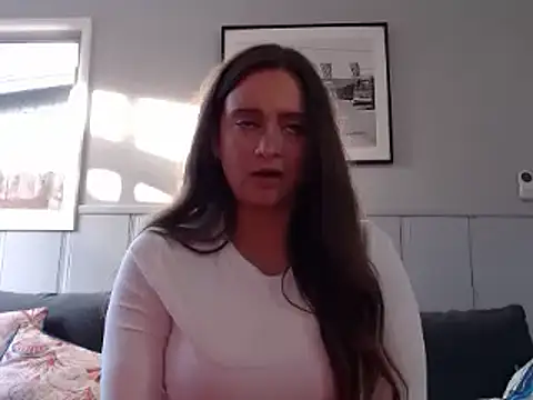 Sophie Raegan online show from 03/07/25, 02:56