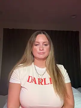 Sophie Raegan online show from 02/02/26, 08:57