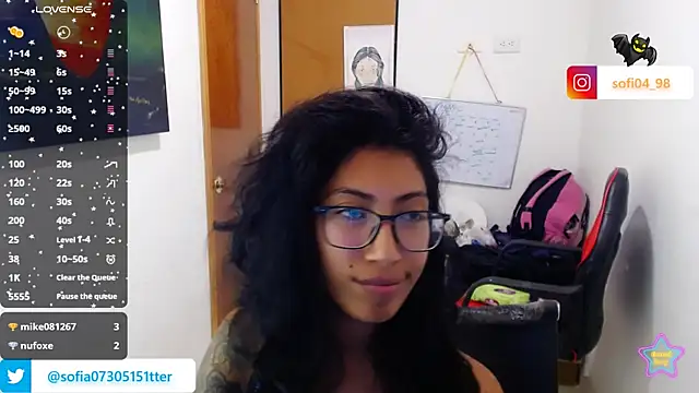 Snapshot of sofia_rosse4 chatting on 05/15/26, 11:01 sofia rosse4 online show from 05/15/26, 11:01