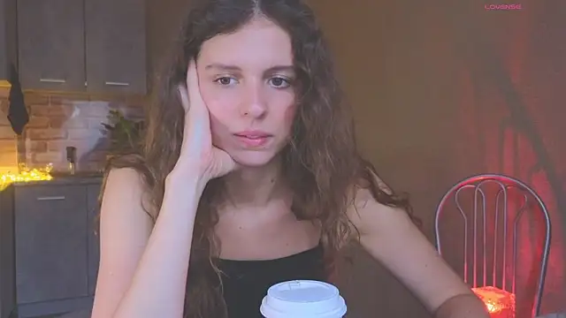 Sereta Finn online show from 10/12/25, 10:03