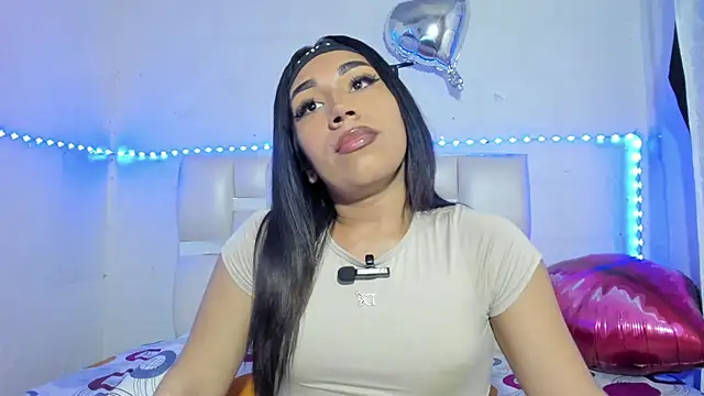 Snapshot of Anny_jhonsonx chatting on 02/01/26, 04:00 Anny jhonsonx online show from 02/01/26, 04:00