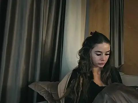 your bunnygirl online show from 10/22/25, 09:31