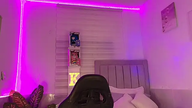 KimGeorgia  online show from 10/23/25, 01:27