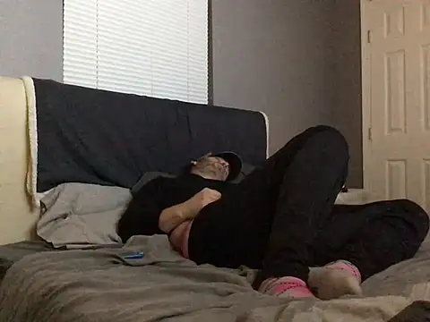 Snapshot of Cummerforyouu2 chatting on 02/22/25, 04:07 Cummerforyouu2 online show from 02/22/25, 04:07