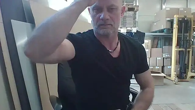 Snapshot of Boomerhun chatting on 04/05/26, 02:47 Boomerhun online show from 04/05/26, 02:47