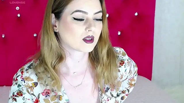 Snapshot of Erryka chatting on 02/20/25, 05:12 Erryka online show from 02/20/25, 05:12