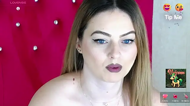 Snapshot of Erryka chatting on 03/08/25, 05:17 Erryka online show from 03/08/25, 05:17