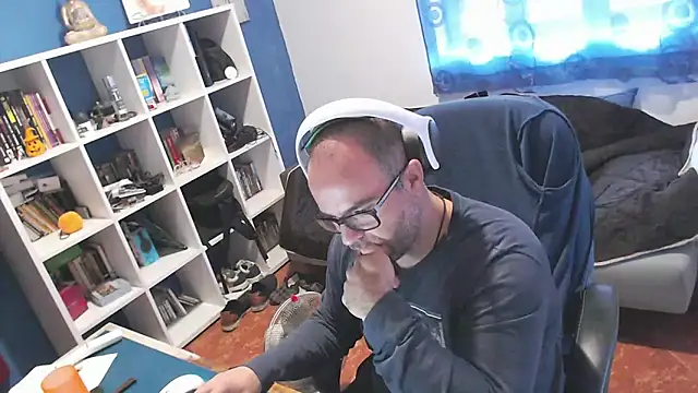 ravingr4d4 online show from 11/07/25, 11:54