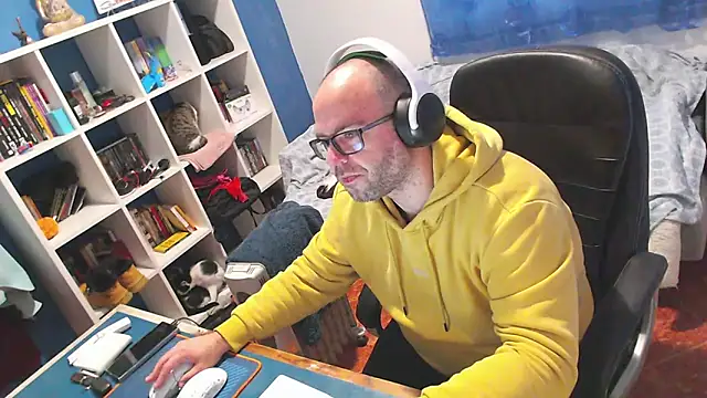 ravingr4d4 online show from 02/03/26, 09:14