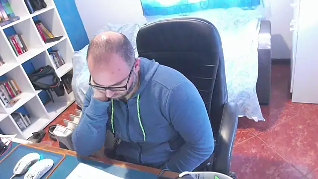 ravingr4d4 online show from 02/12/26, 11:05