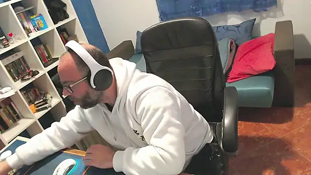 ravingr4d4 online show from 03/28/26, 09:14