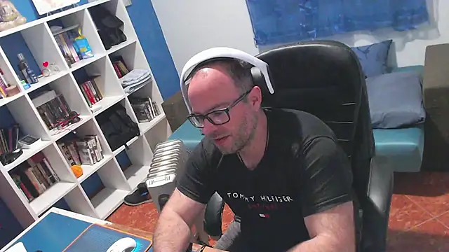 ravingr4d4 online show from 04/04/26, 07:55