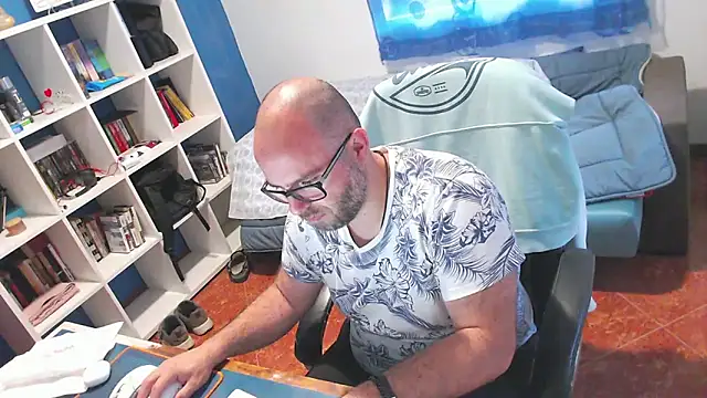 ravingr4d4 online show from 04/15/26, 08:10