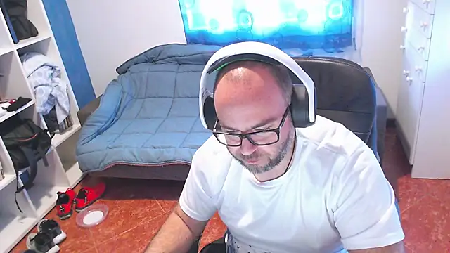 ravingr4d4 online show from 05/14/26, 08:10
