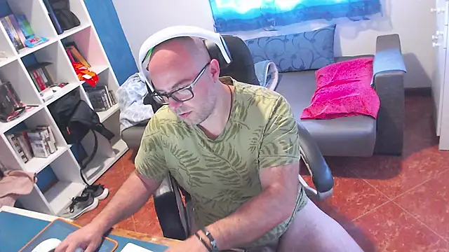 ravingr4d4 online show from 05/21/26, 10:33