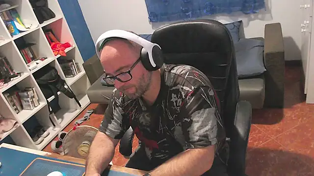 ravingr4d4 online show from 05/27/26, 09:56
