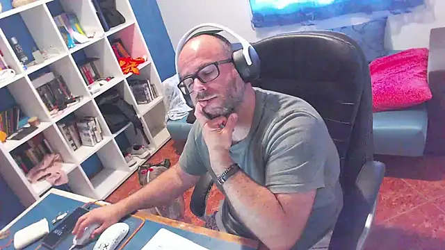 ravingr4d4 online show from 06/02/26, 10:06