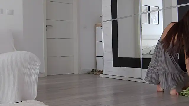 LilyRoselyn online show from 09/20/25, 07:31