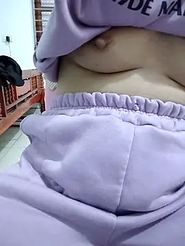 SweetGirl2k2 online show from 03/14/25, 12:51