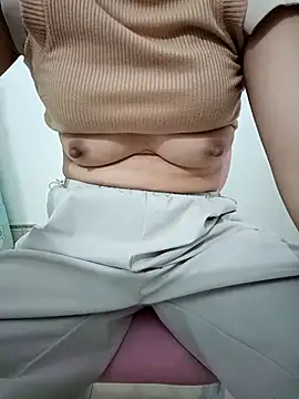 SweetGirl2k2 online show from 10/29/25, 03:20