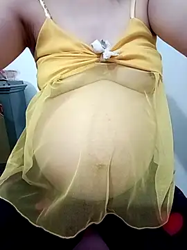 Snapshot of SweetGirl2k2 chatting on 03/31/26, 01:18 SweetGirl2k2 online show from 03/31/26, 01:18