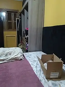 Snapshot of LilithRos3 chatting on 04/03/26, 11:14 LilithRos3 online show from 04/03/26, 11:14