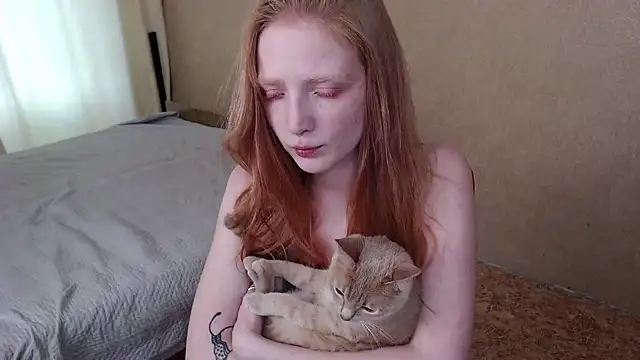 Snapshot of Ted_Lliana chatting on 04/10/26, 06:40 Ted Lliana online show from 04/10/26, 06:40