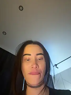 Yunasi online show from 12/21/24, 11:33