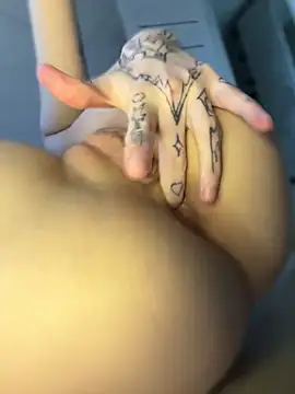 Yunasi online show from 03/08/25, 12:41