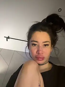 Yunasi online show from 03/09/25, 12:53