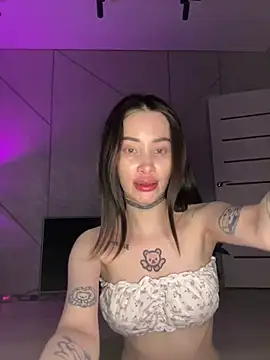 Yunasi online show from 03/22/25, 11:53