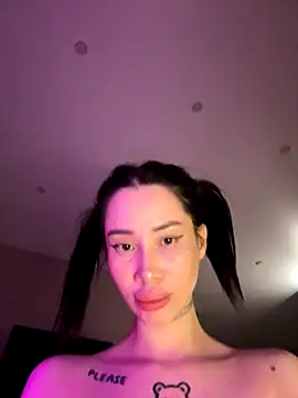 Yunasi online show from 11/03/25, 01:34