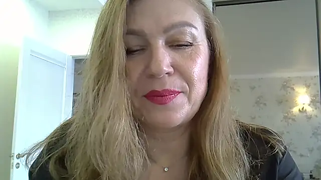 Snapshot of Alexandra-Rosee chatting on 01/12/26, 07:46 Alexandra-Rosee online show from 01/12/26, 07:46