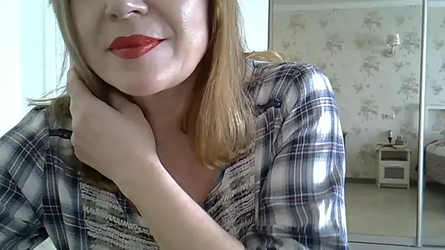 Snapshot of Alexandra-Rosee chatting on 03/22/26, 05:22 Alexandra-Rosee online show from 03/22/26, 05:22