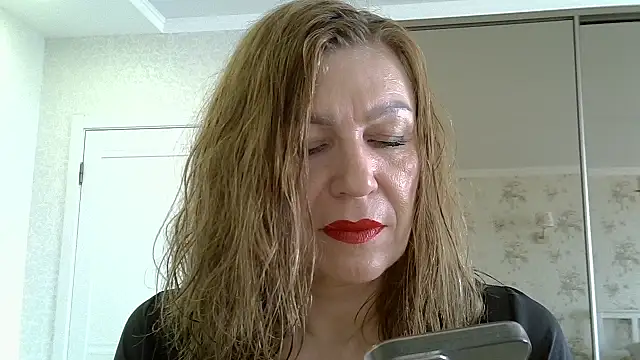 Snapshot of Alexandra-Rosee chatting on 04/02/26, 06:00 Alexandra-Rosee online show from 04/02/26, 06:00