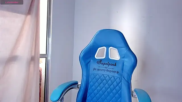 Snapshot of Edwars_03 chatting on 12/01/24, 09:26 Edwars 03 online show from 12/01/24, 09:26