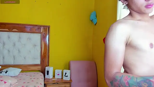 Snapshot of Edwars_03 chatting on 01/16/25, 04:18 Edwars 03 online show from 01/16/25, 04:18