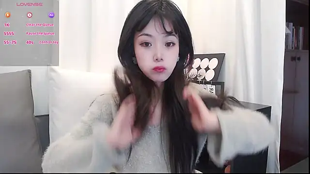 Snapshot of Duludulu_007 chatting on 04/07/26, 01:28 Duludulu 007 online show from 04/07/26, 01:28