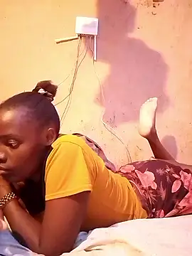 cute naimah online show from 10/12/25, 03:33