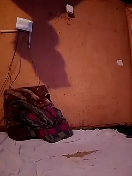 cute naimah online show from 10/21/25, 11:33