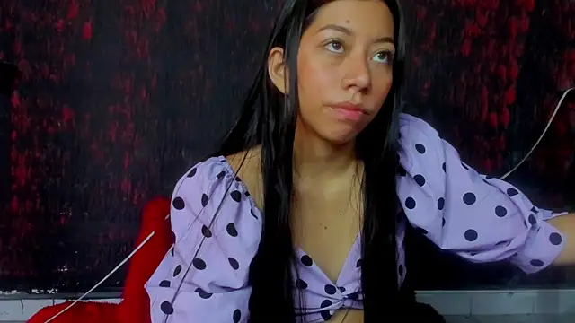 Snapshot of sexylaurita chatting on 12/27/24, 12:12 sexylaurita online show from 12/27/24, 12:12