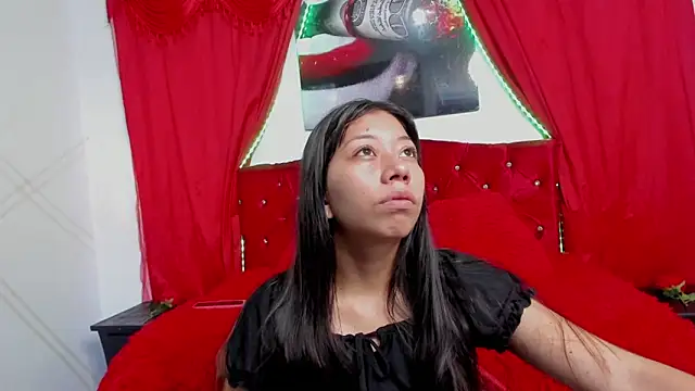 Snapshot of sexylaurita chatting on 01/13/25, 12:02 sexylaurita online show from 01/13/25, 12:02