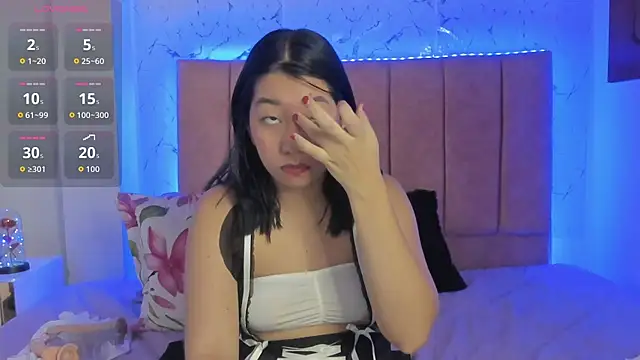 Snapshot of sexylaurita chatting on 09/24/25, 01:47 sexylaurita online show from 09/24/25, 01:47