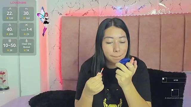 Snapshot of sexylaurita chatting on 09/30/25, 02:11 sexylaurita online show from 09/30/25, 02:11